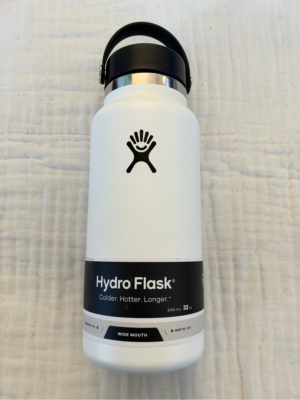 NWT Hydro Flask 32 oz Wide Mouth Bottle With Flex Cap